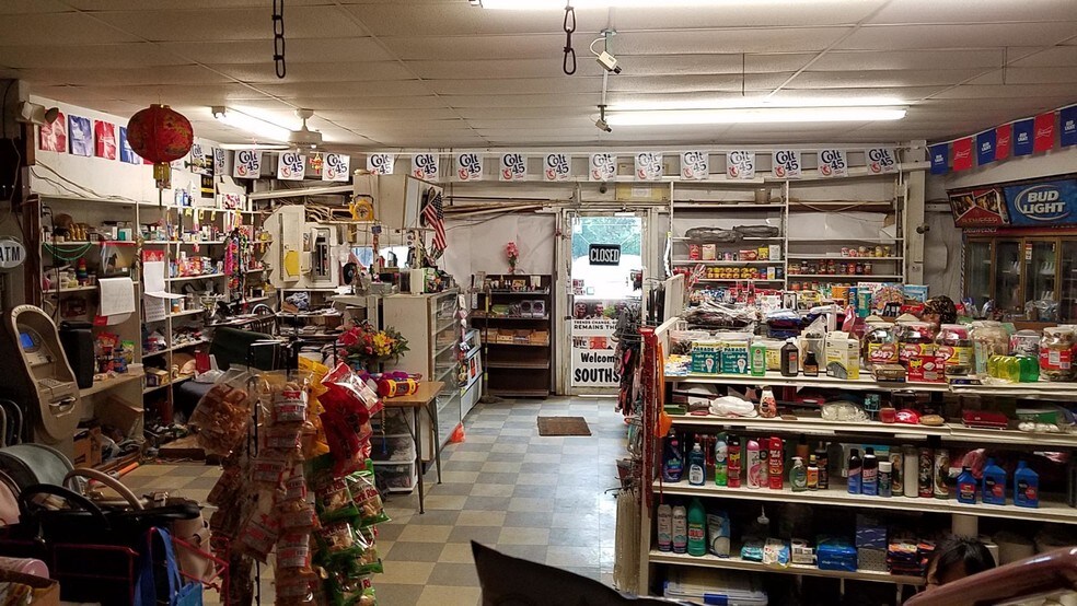 More Photos Of 424 Wilkins St, Brooksville Service Station For Sale