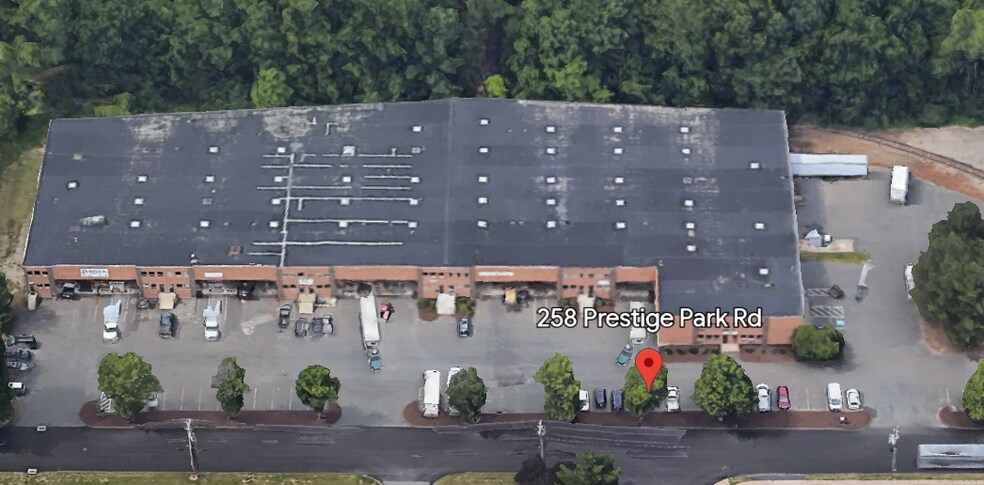 More Photos Of 226-262 Prestige Park Rd, East Hartford Light Distribution For Lease