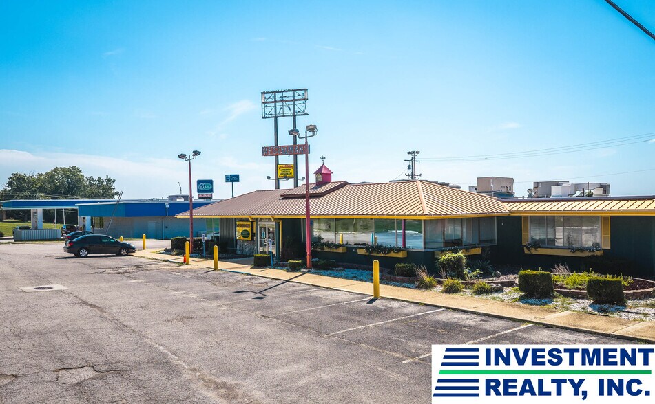 More Photos Of 121 Howard Johnson, Rolla Restaurant For Sale