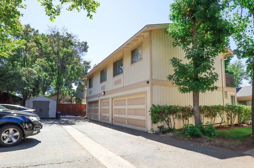 More Photos Of 1260 Kenwal Rd, Concord Apartments For Sale