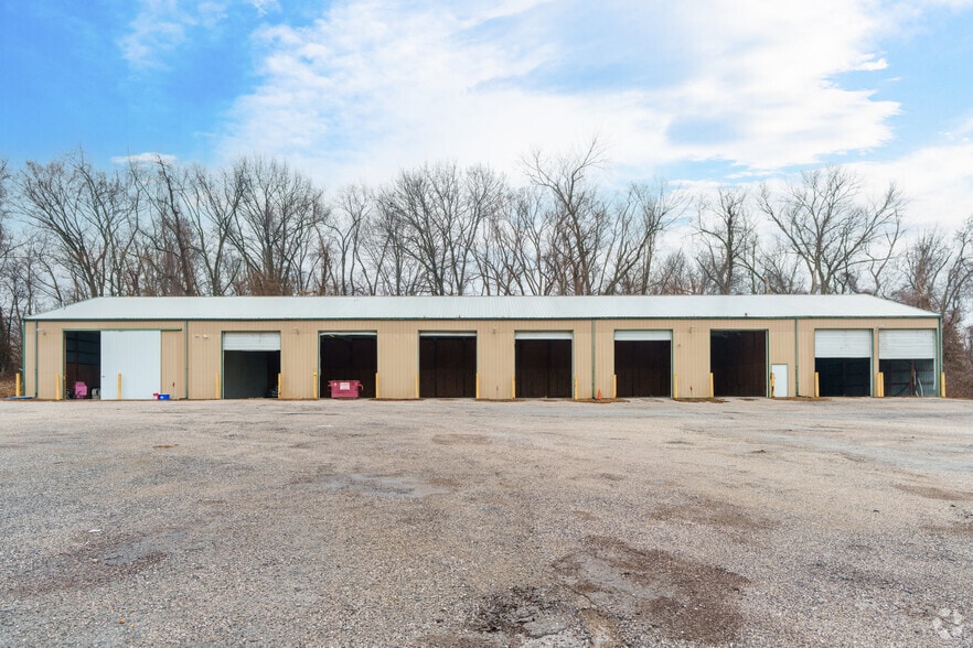 More Photos Of 946 Tonsor Rd, Alton Industrial For Sale