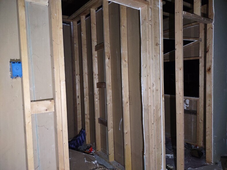 More Photos Of 1615 Retreat St, Baltimore Warehouse For Sale