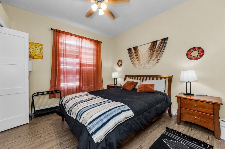 More Photos Of 11748 La Madera Blvd, Port Richey Office For Sale