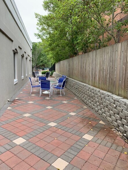 More Photos Of 5090 Old Ellis Pt, Roswell Office For Sale