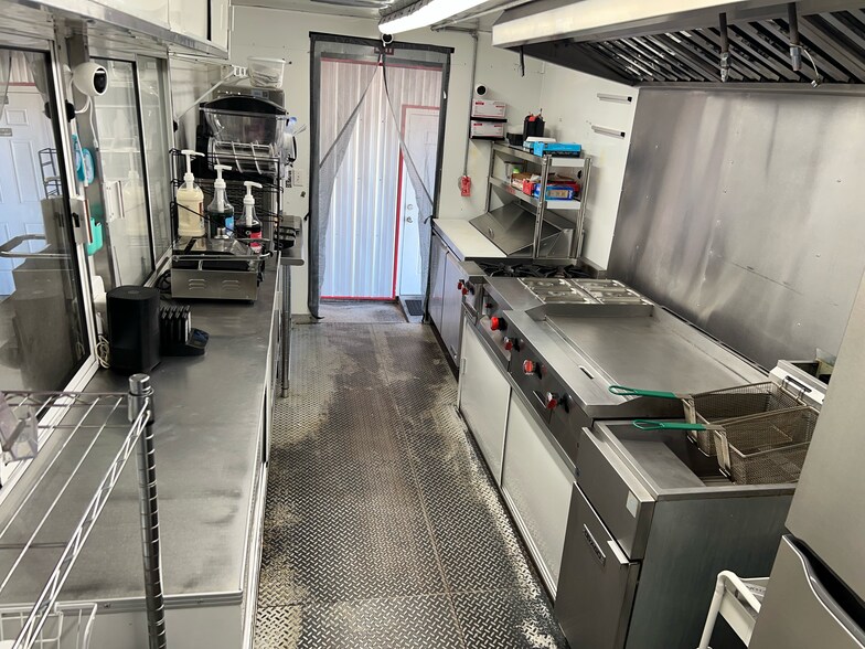 More Photos Of 300 E Magnolia Ave, Geneva Land For Sale