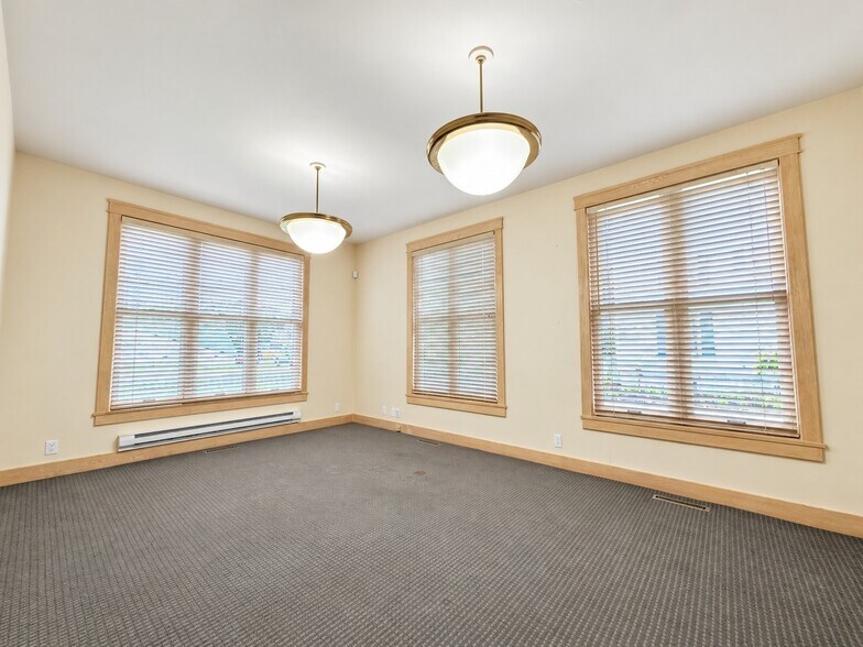 More Photos Of 312 N Water St, Owosso Loft Creative Space For Sale