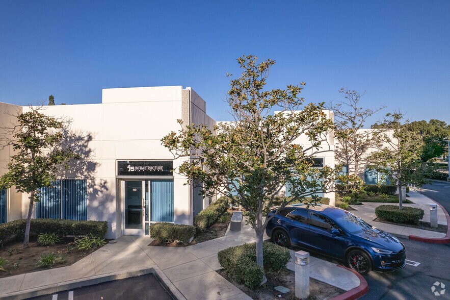 More Photos Of 25 Mauchly, Irvine Unknown For Lease