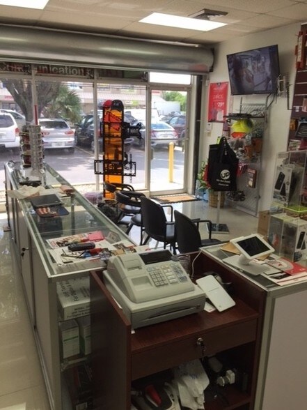 More Photos Of 3100 NW 72nd Ave, Miami Warehouse For Lease
