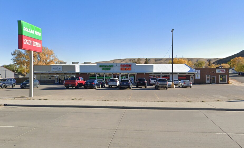 Primary Photo Of 1016 W Spruce St, Rawlins General Retail For Lease