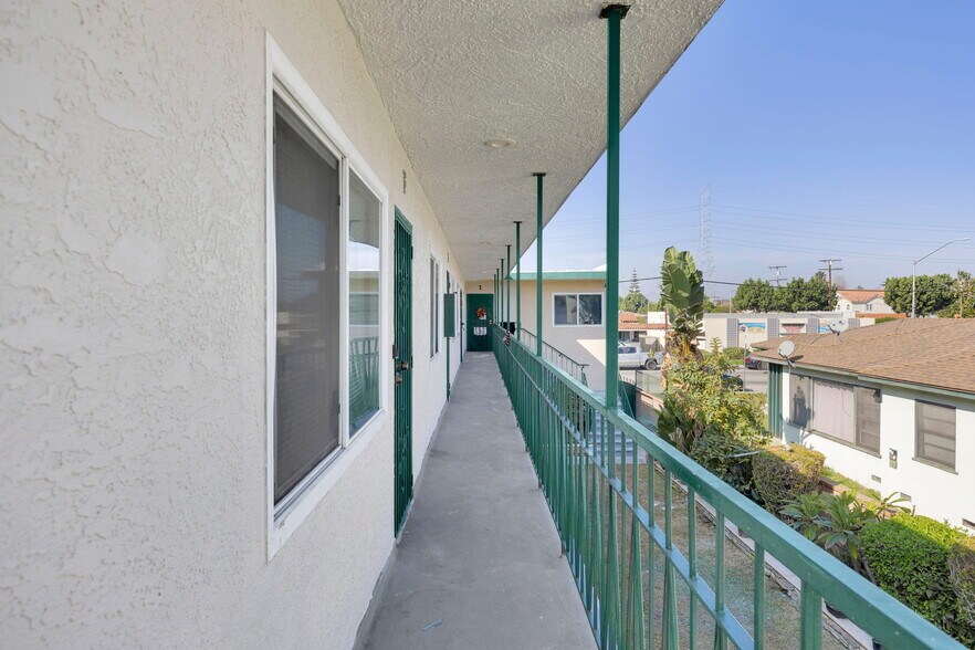 More Photos Of 7512 California Ave, Huntington Park Apartments For Sale