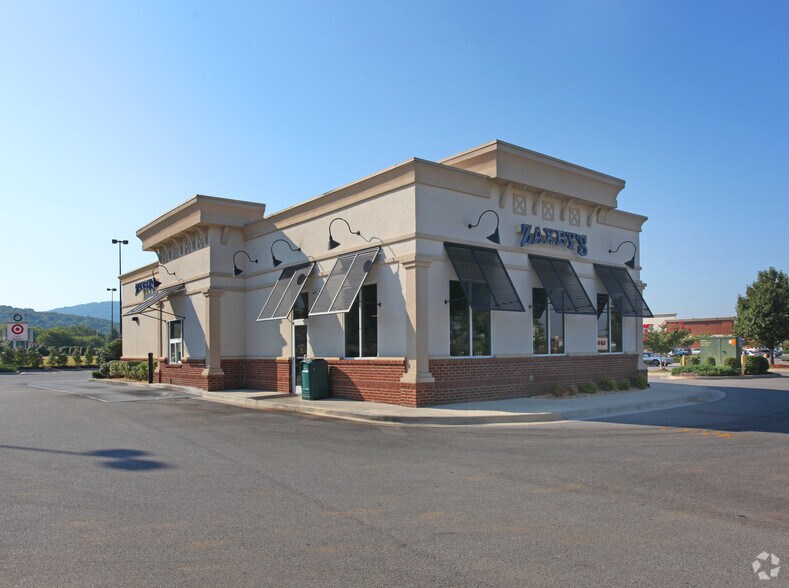 More Photos Of 2750 Carl T Jones Dr SE, Huntsville Unknown For Lease