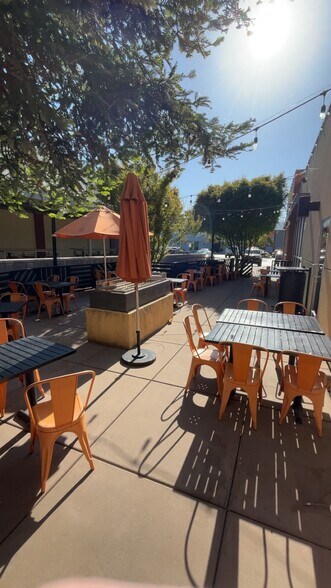 More Photos Of 880-896 E Foothill Blvd, San Luis Obispo Freestanding For Lease