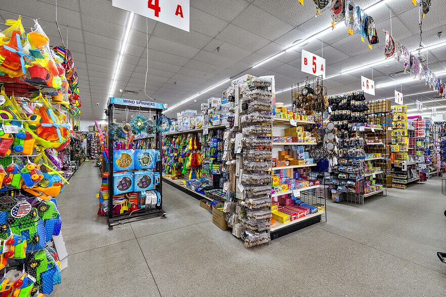 More Photos Of 2419 Lapeer Rd, Port Huron General Retail For Sale