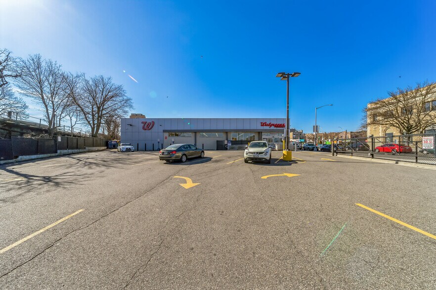 More Photos Of 1242 Liberty Ave, Ozone Park Drugstore For Lease