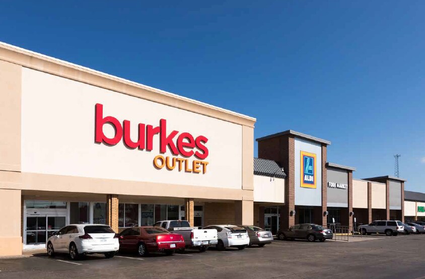 More Photos Of 1701-1733 NW Loop 281, Longview Unknown For Lease