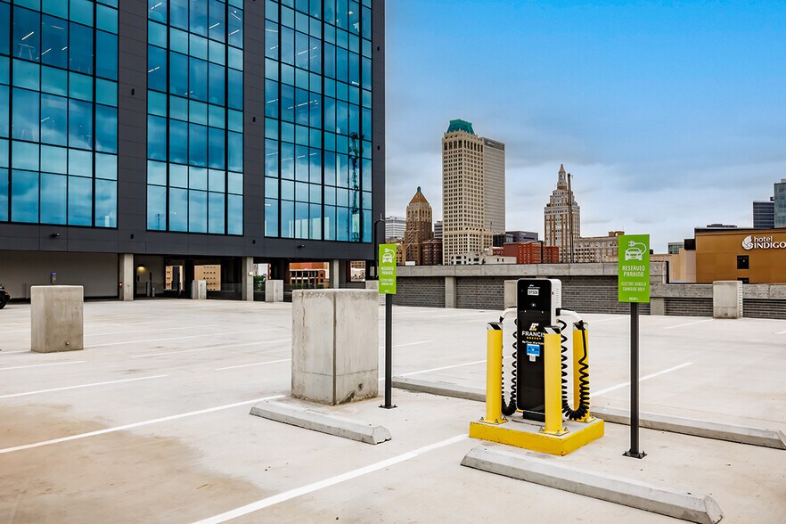 More Photos Of 521 E 2nd St, Tulsa Office For Lease