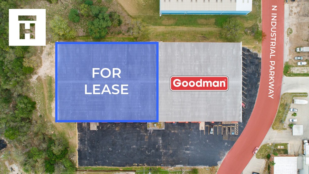 More Photos Of 301 Hanmore Industrial Pky, Harlingen Warehouse For Sale