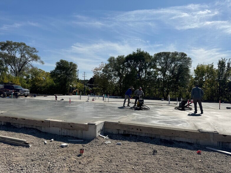 More Photos Of 108 th St & Oklahoma Ave ,, West Allis Apartments For Sale