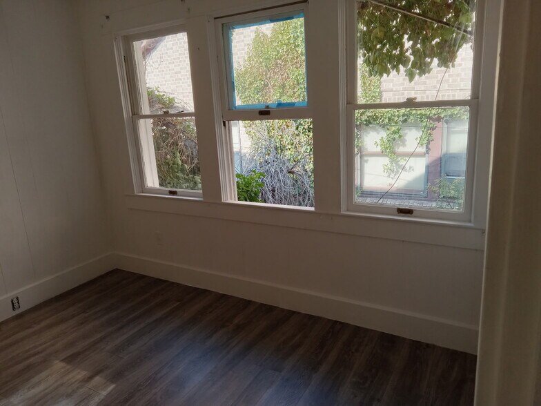 More Photos Of 213 Cedar St, Klamath Falls Apartments For Sale