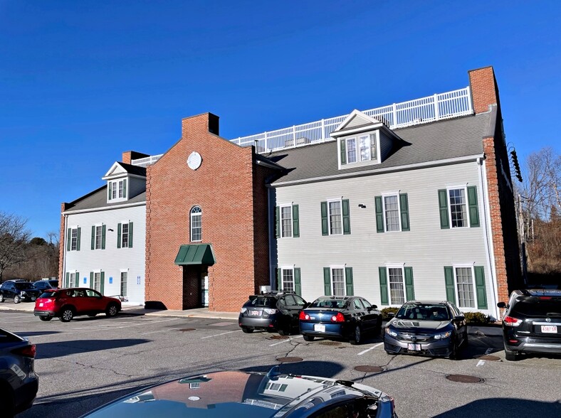 Primary Photo Of 100 Boston Rd, Groton Medical For Sale