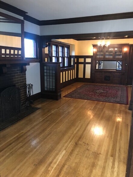 More Photos Of 6368 Elm St, North Branch Office For Sale