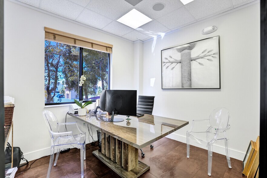 More Photos Of 7374 SW 93rd Ave, Miami Office For Sale