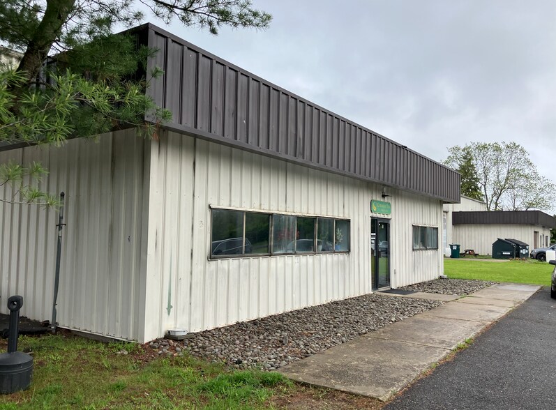 More Photos Of 271 Upper North Rd, Highland Warehouse For Sale