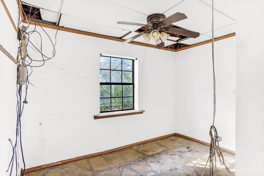 More Photos Of 11944 NE 23rd St, Choctaw Auto Repair For Sale