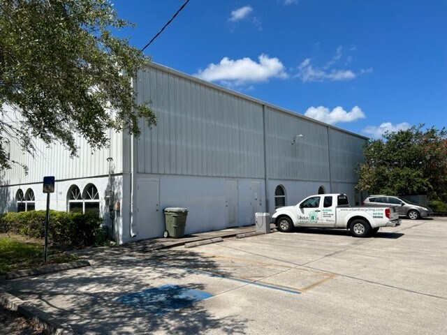 More Photos Of 6102 24th St E, Bradenton Warehouse For Lease