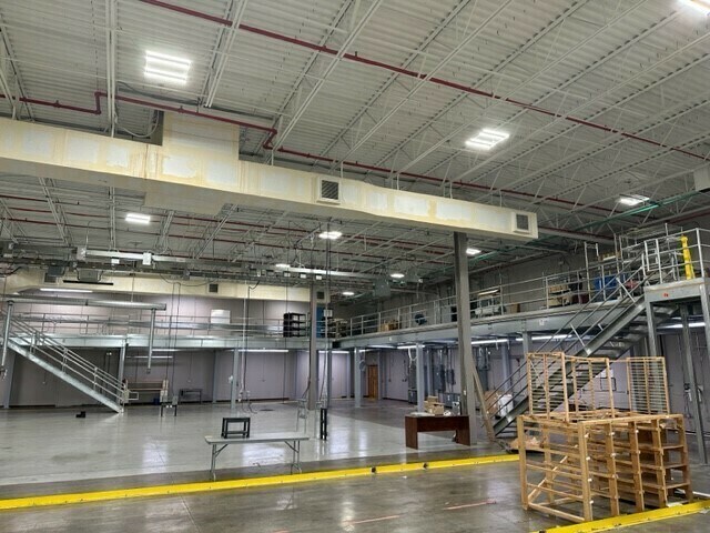 More Photos Of 1430 Wall Triana Hwy, Madison Warehouse For Lease