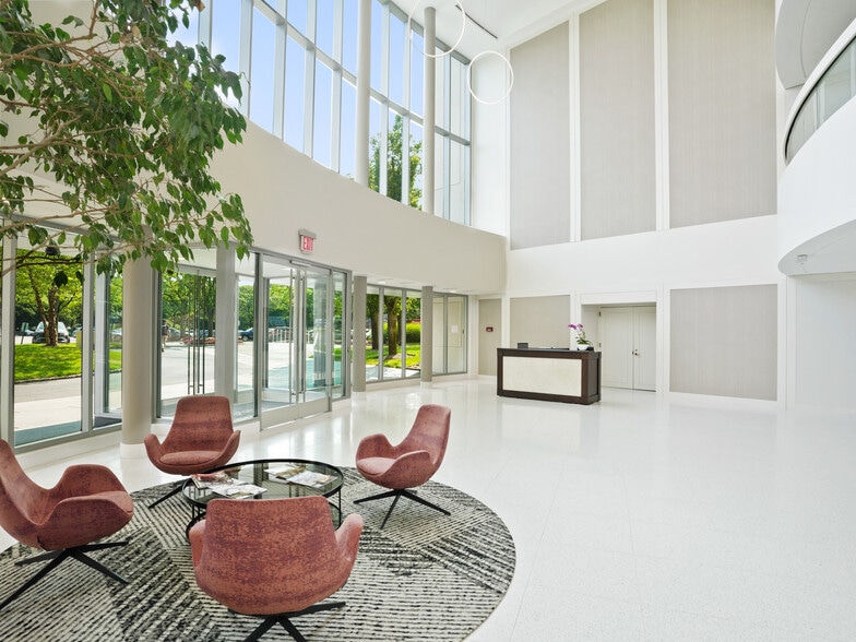 More Photos Of 1700 E Putnam Ave, Old Greenwich Office For Lease