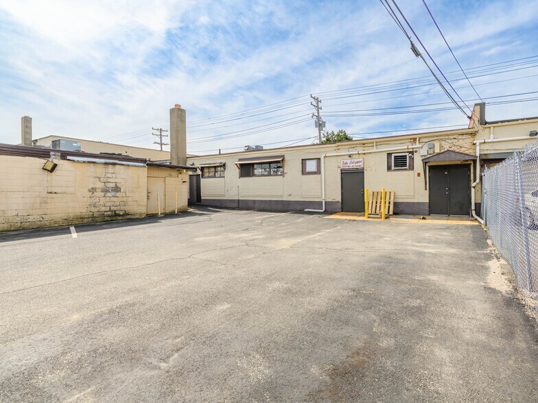 More Photos Of 634-636 Park Ave, Cranston Storefront For Sale