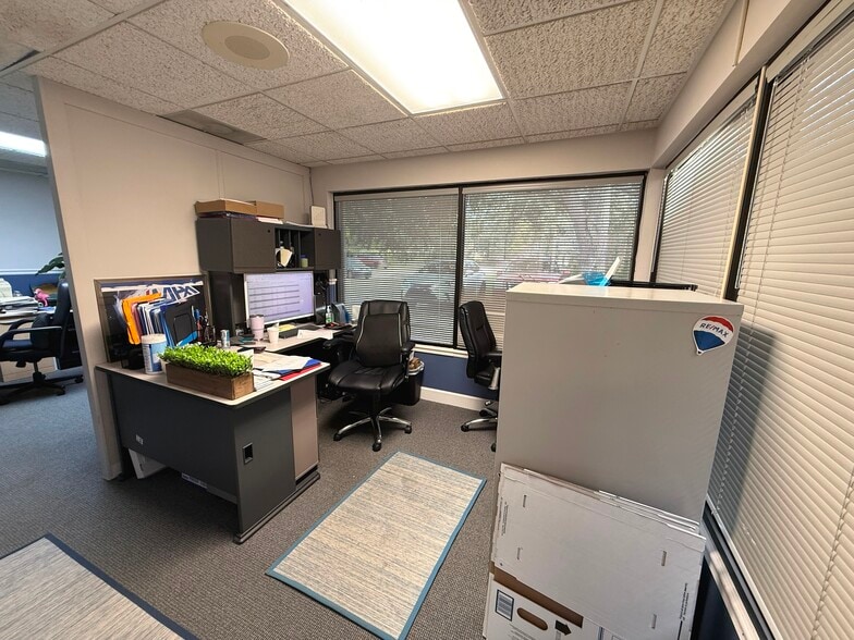 More Photos Of 1106-1138 W Granada Blvd, Ormond Beach General Retail For Lease