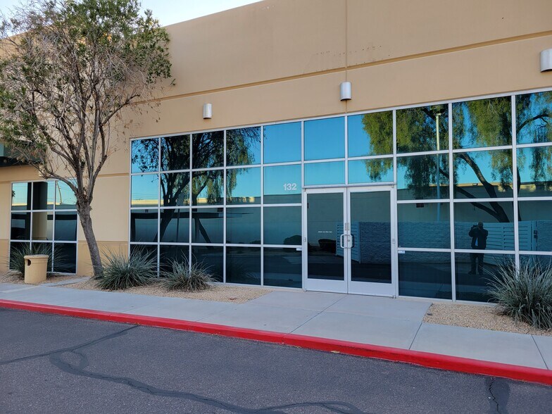 More Photos Of 1959 S Val Vista Dr, Mesa Office For Lease