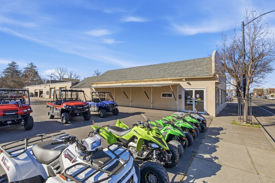 More Photos Of 1538 Park Ave, Chico General Retail For Sale