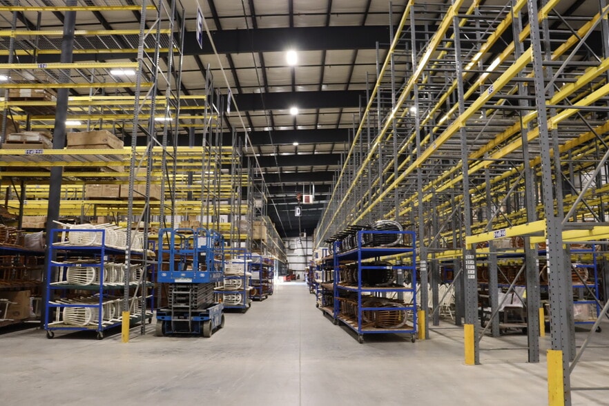 More Photos Of 7235 Bonnyshire Dr, Chattanooga Industrial For Sale