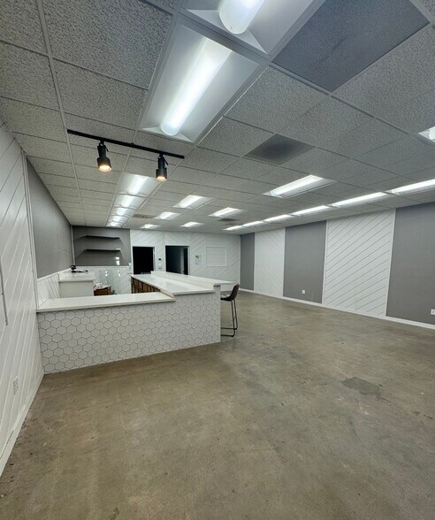 More Photos Of 8131 La Mesa Blvd, La Mesa Storefront For Lease