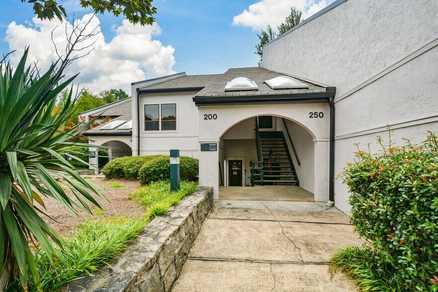 More Photos Of 1820 The Exchange SE, Atlanta Office For Sale