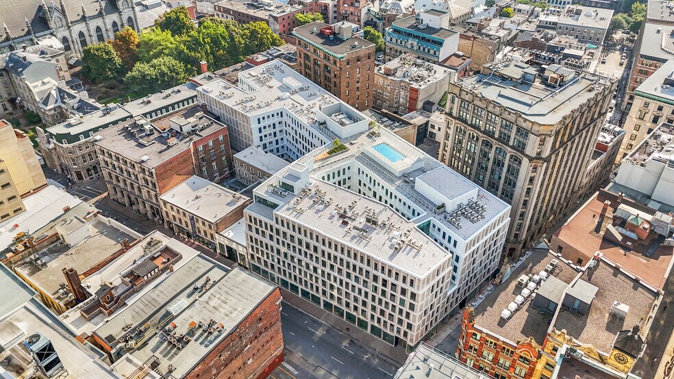 More Photos Of 250 Rue Notre-Dame O, Montréal Apartments For Lease