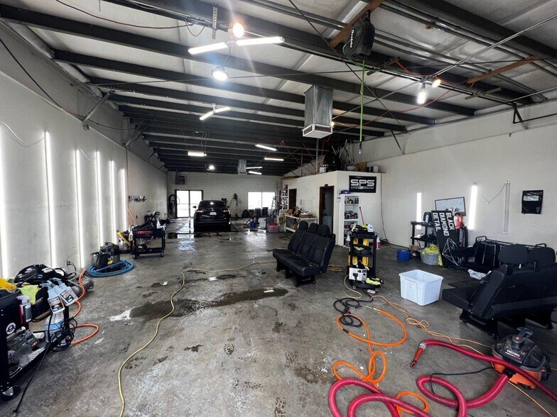 More Photos Of 1666 E Cypress Ave, Redding Office For Lease