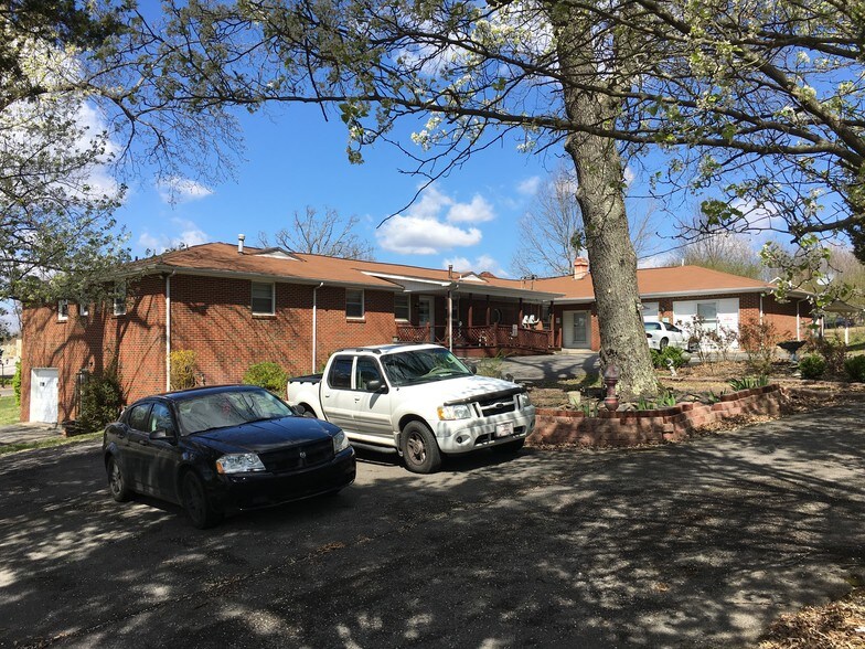 More Photos Of 1104 Old Charlotte Rd, White Bluff Assisted Living For Lease