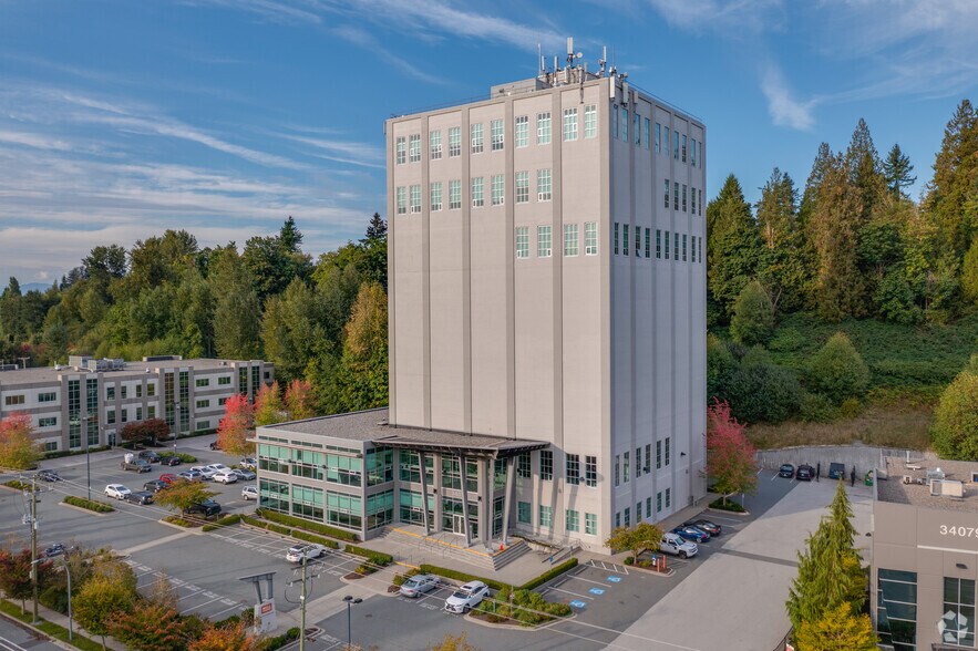 Primary Photo Of 34077 Gladys Ave, Abbotsford Office For Lease