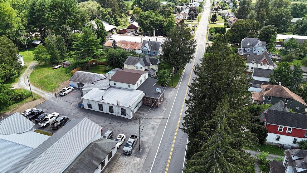 More Photos Of 5013 New York 52, Jeffersonville Auto Repair For Sale