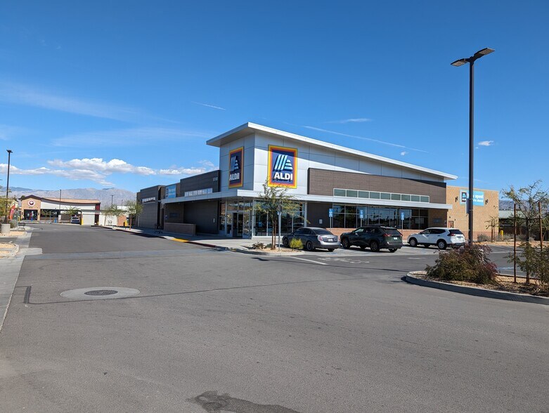 More Photos Of 50080 Cesar Chavez St, Coachella Freestanding For Lease