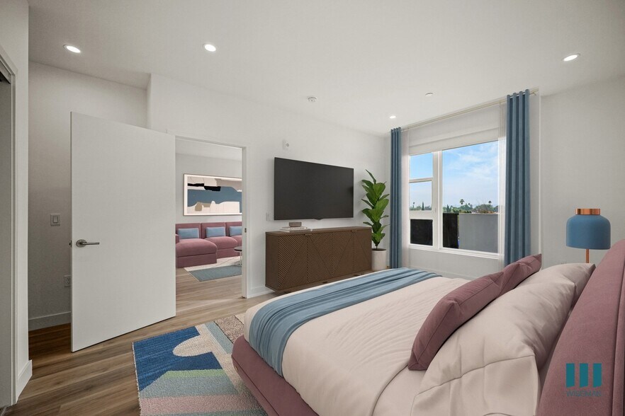 More Photos Of 951 Ogden Ave, Los Angeles Apartments For Lease