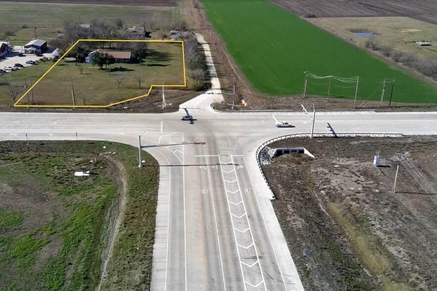 More Photos Of 3705 Old Georgetown Rd, Taylor Office For Lease