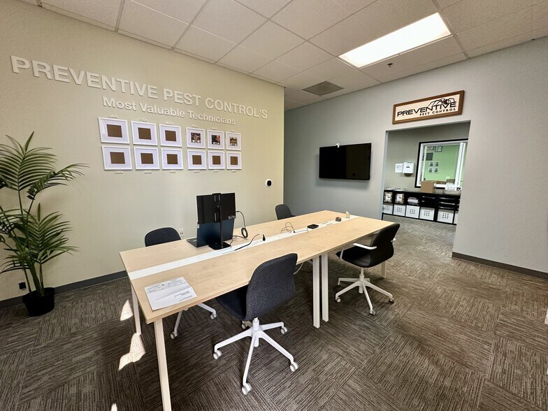 More Photos Of 1025 N Shepard St, Anaheim Warehouse For Sale