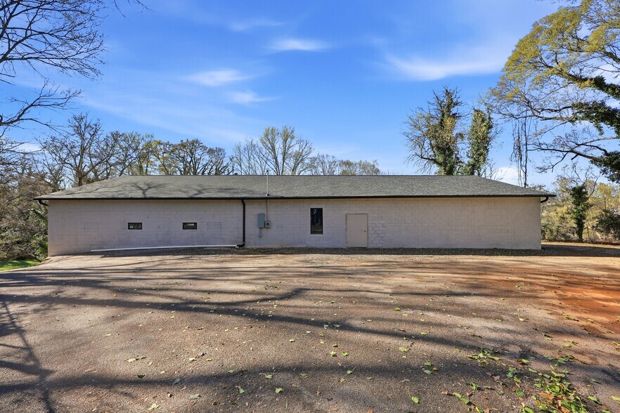 More Photos Of 203 Caulder Cir, Spartanburg Lodge Meeting Hall For Sale