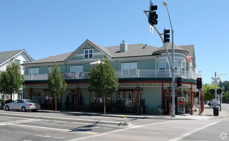 More Photos Of 9000 Windsor Rd, Windsor Apartments For Lease