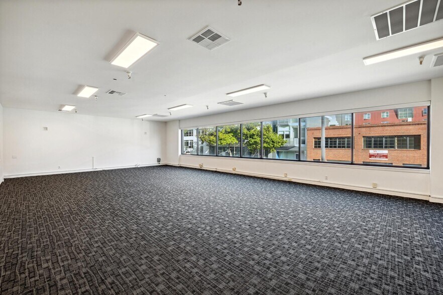 More Photos Of 674 Harrison St, San Francisco Warehouse For Lease